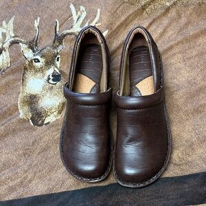 boc Dark Brown Croc-Embossed Loafers